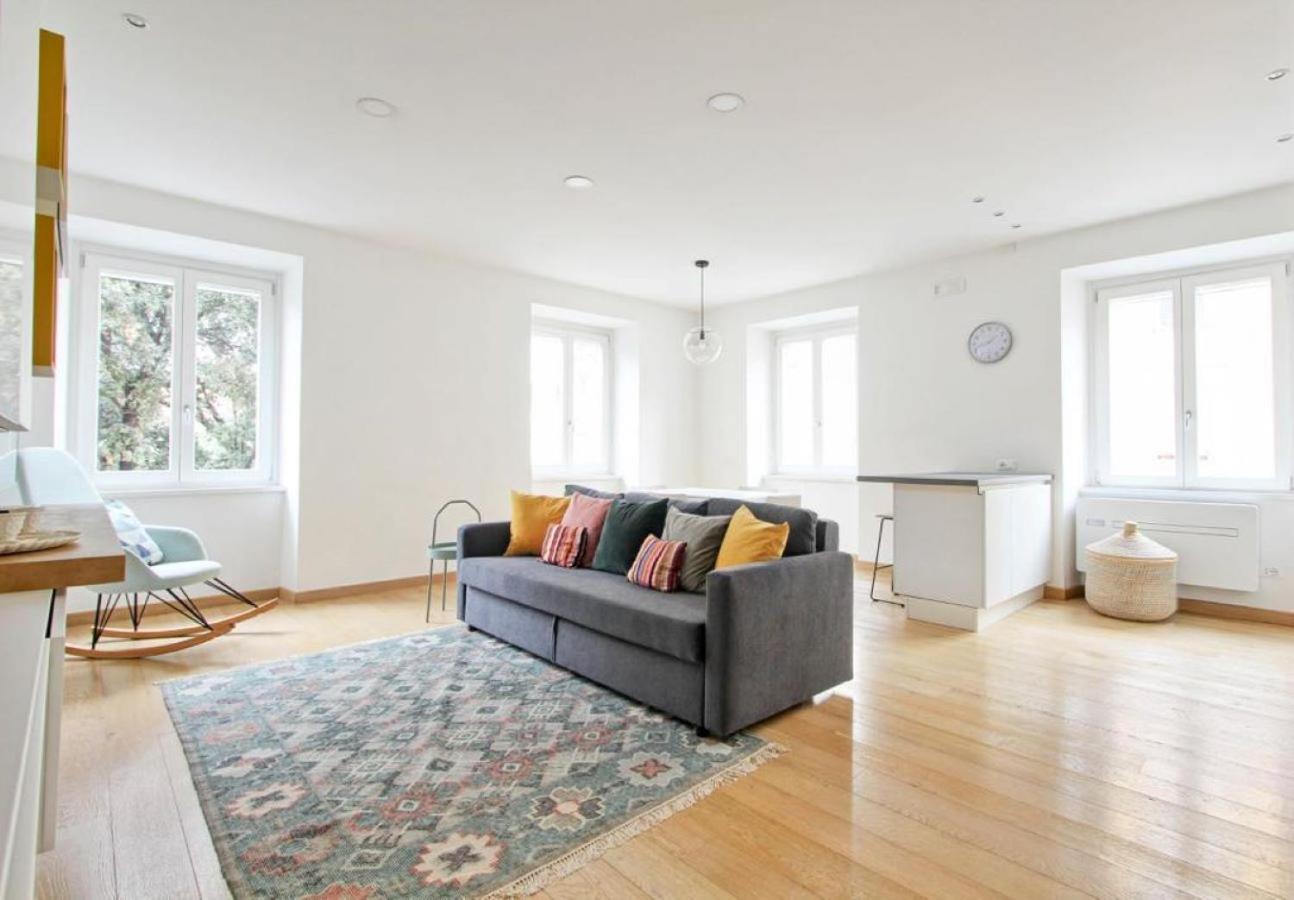 Apartment At Rom