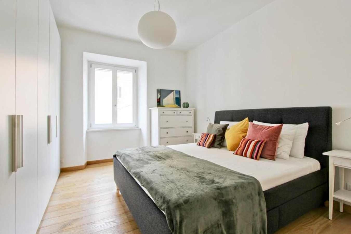 At Apartment Rom